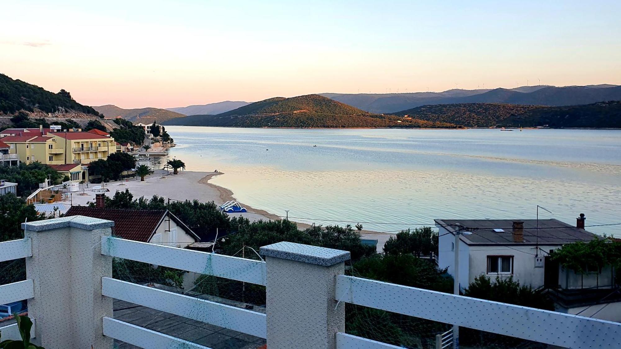 Apartmani Delija Apartment *