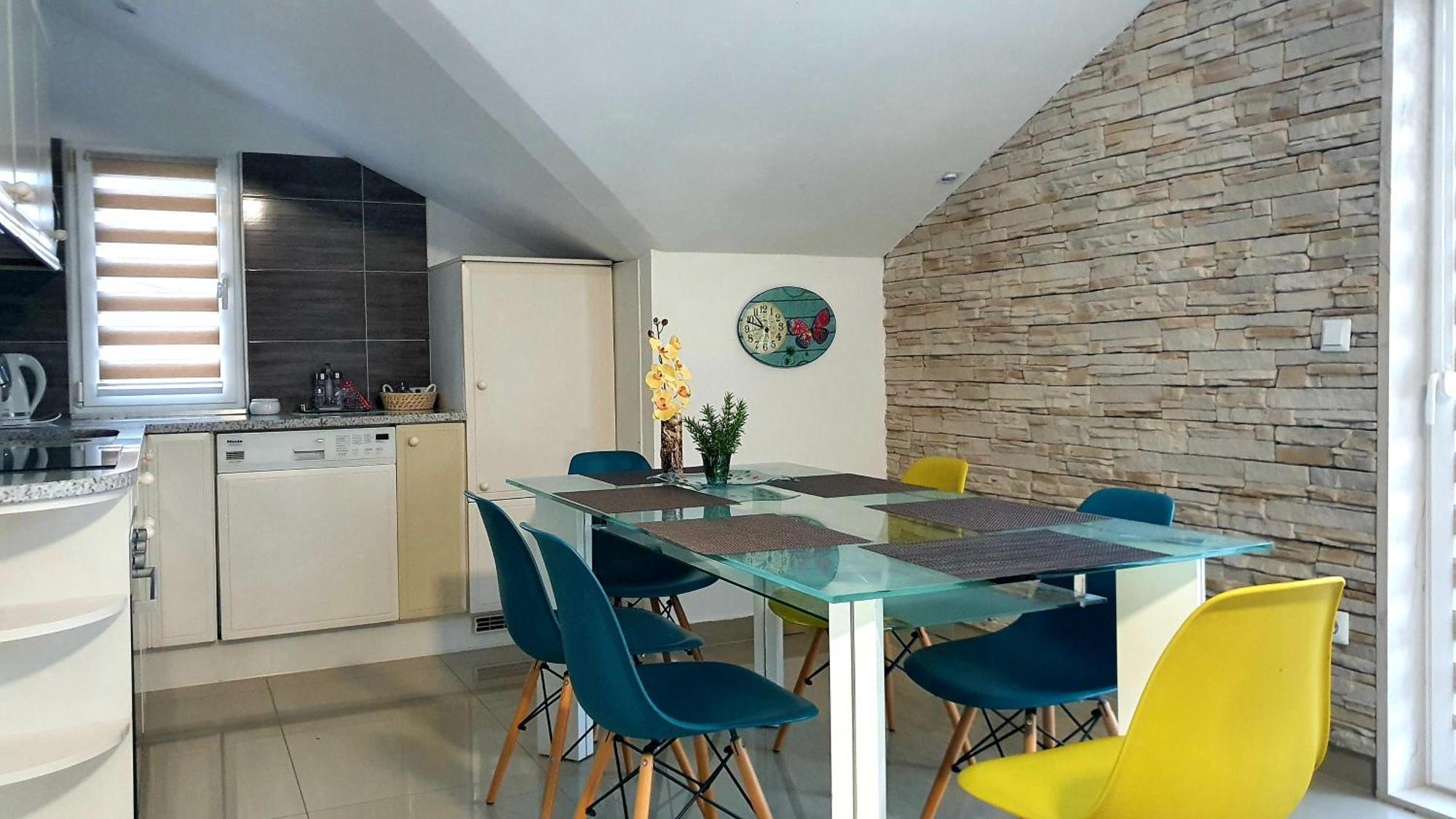 Apartment Apartmani Delija Klek