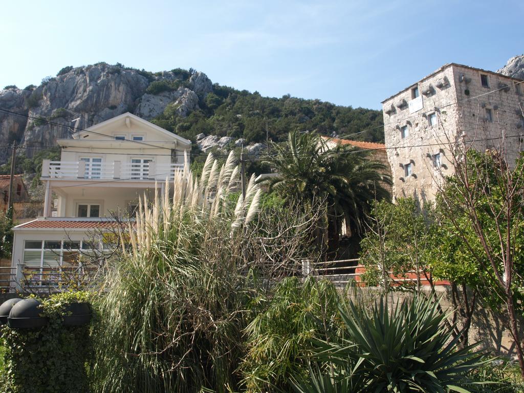 Apartment Apartmani Delija Klek